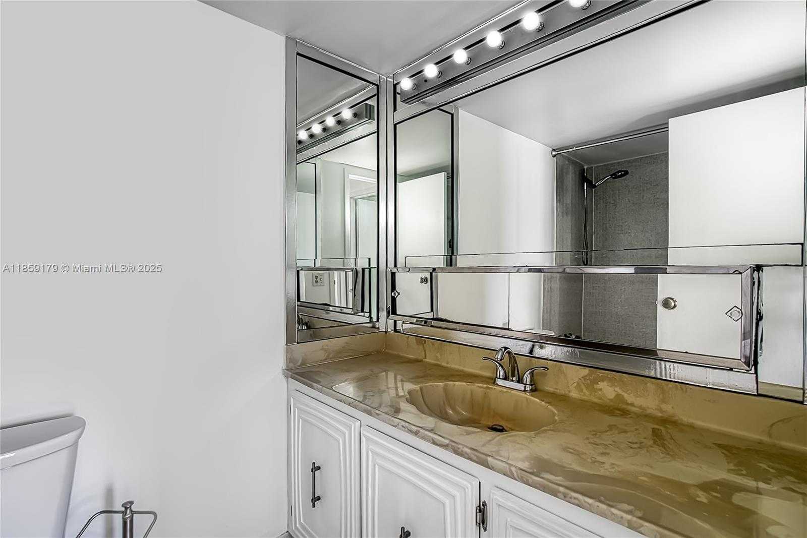 Small Image of 601 THREE ISLANDS BLVD #416, Hallandale Beach Number 24