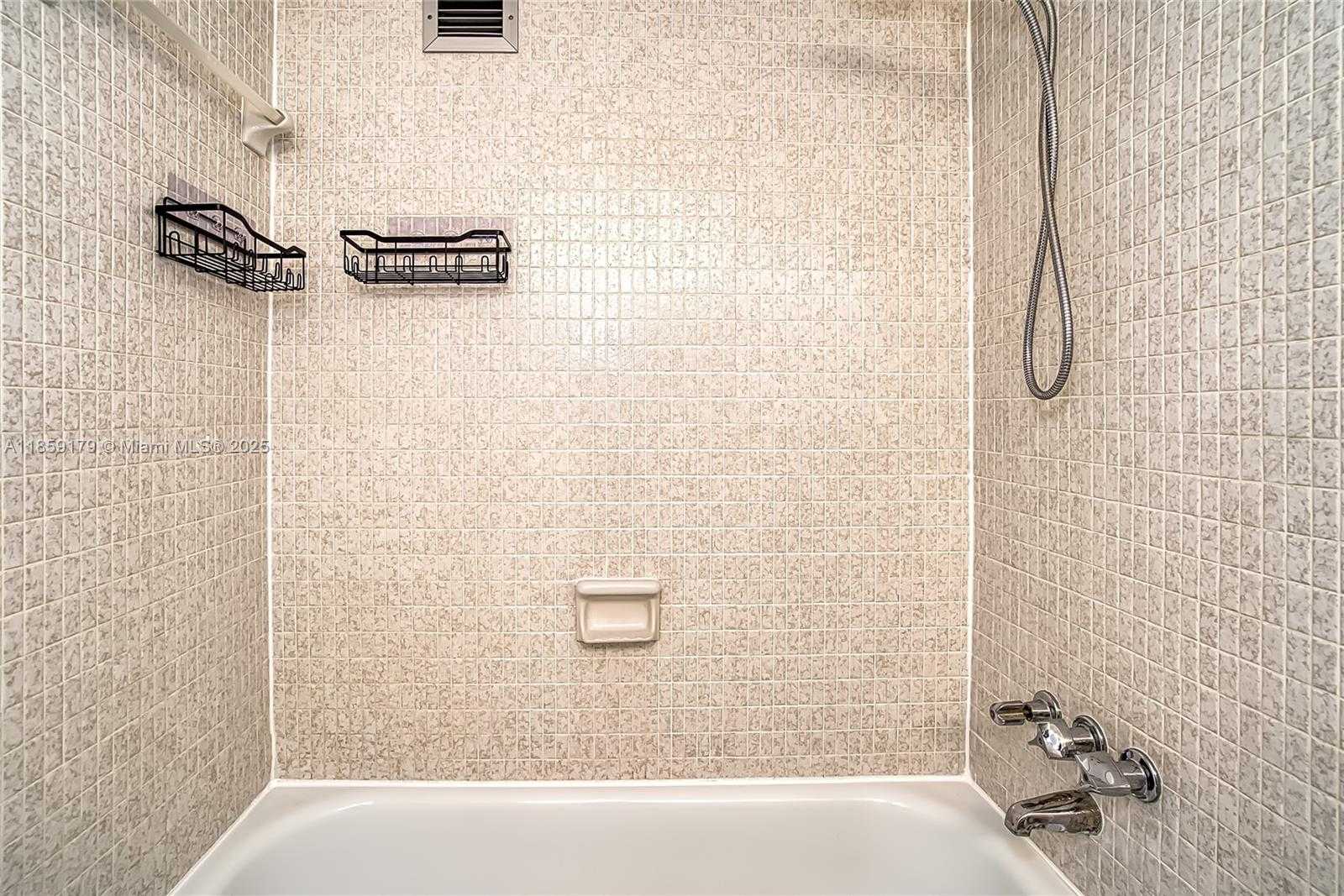 Small Image of 601 THREE ISLANDS BLVD #416, Hallandale Beach Number 28