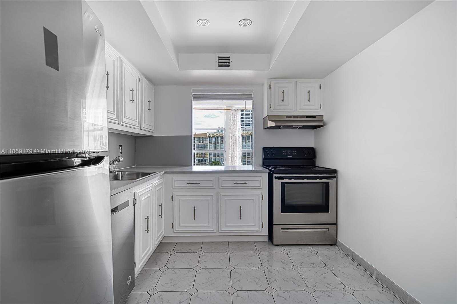 Small Image of 601 THREE ISLANDS BLVD #416, Hallandale Beach Number 3