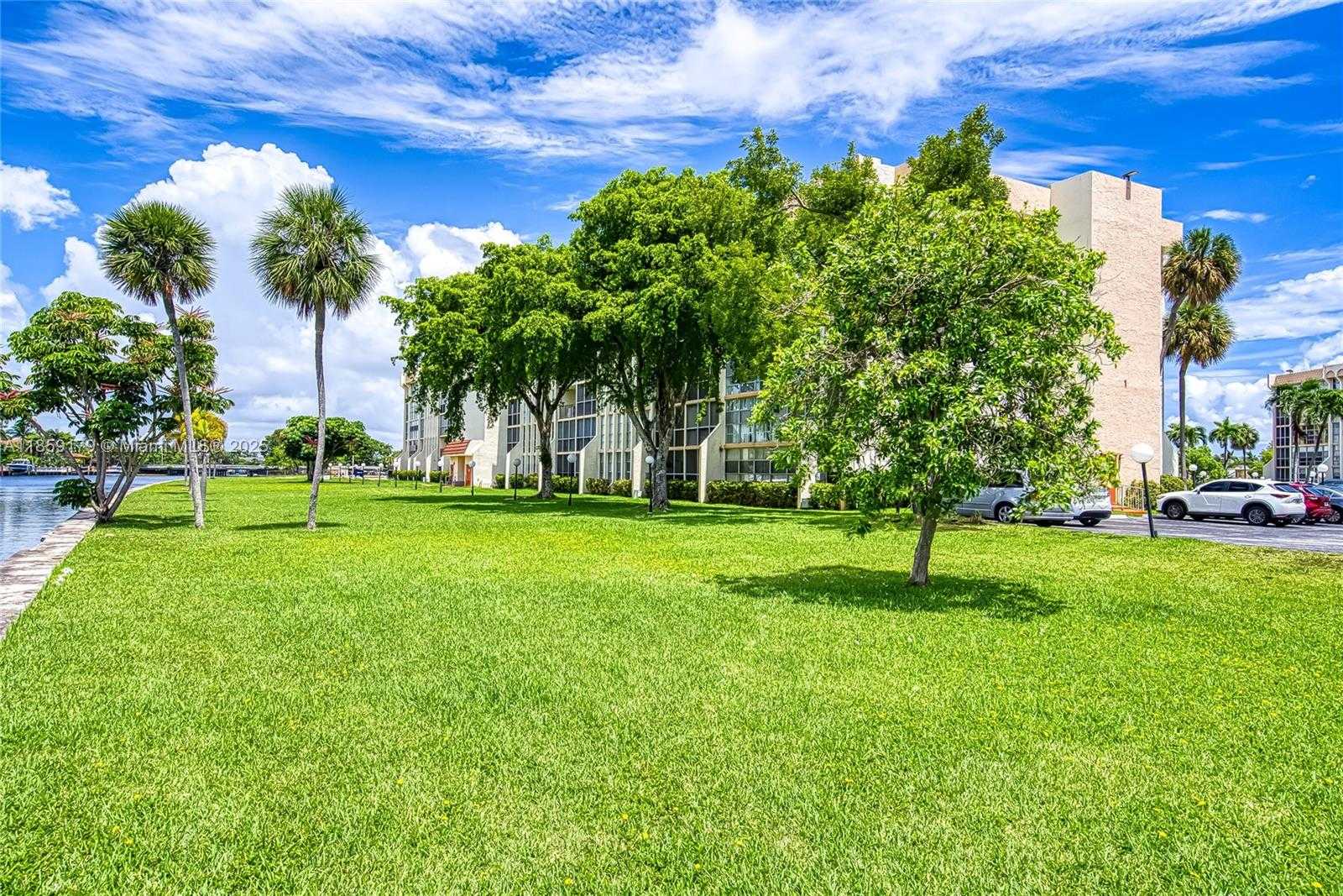 Small Image of 601 THREE ISLANDS BLVD #416, Hallandale Beach Number 40
