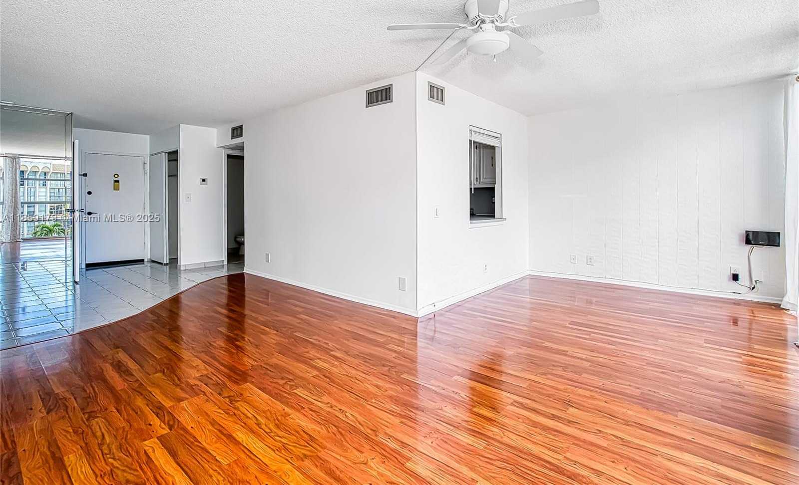 Small Image of 601 THREE ISLANDS BLVD #416, Hallandale Beach Number 9
