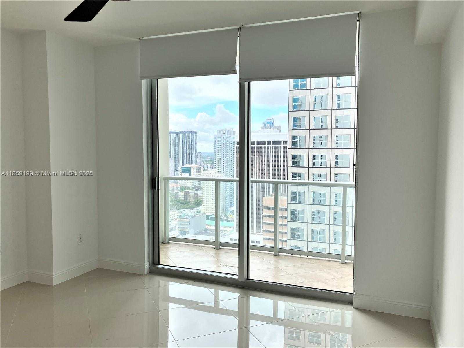Small Image of 300 SOUTH BISCAYNE BLVD #T-3005, Miami Number 10