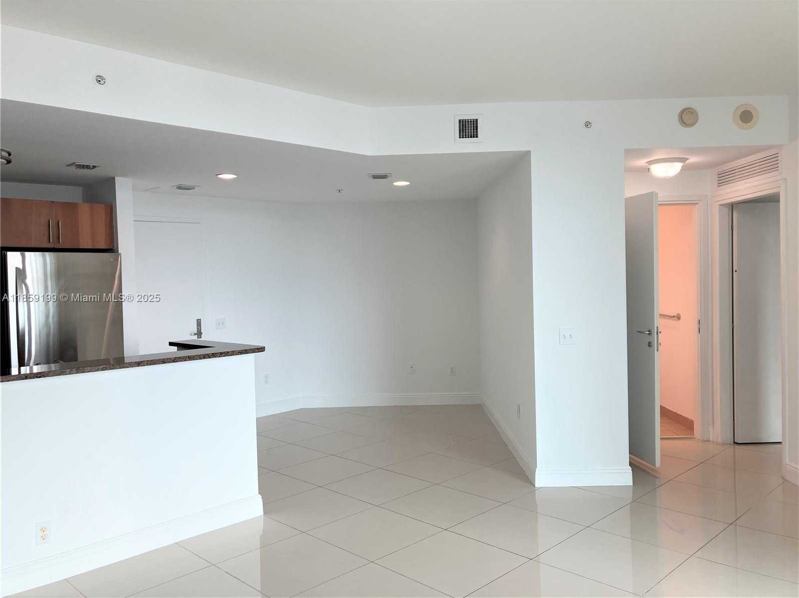 Small Image of 300 SOUTH BISCAYNE BLVD #T-3005, Miami Number 2
