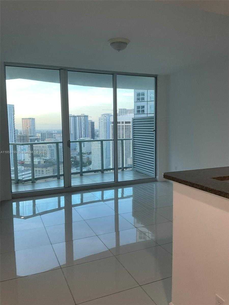 Small Image of 300 SOUTH BISCAYNE BLVD #T-3005, Miami Number 20
