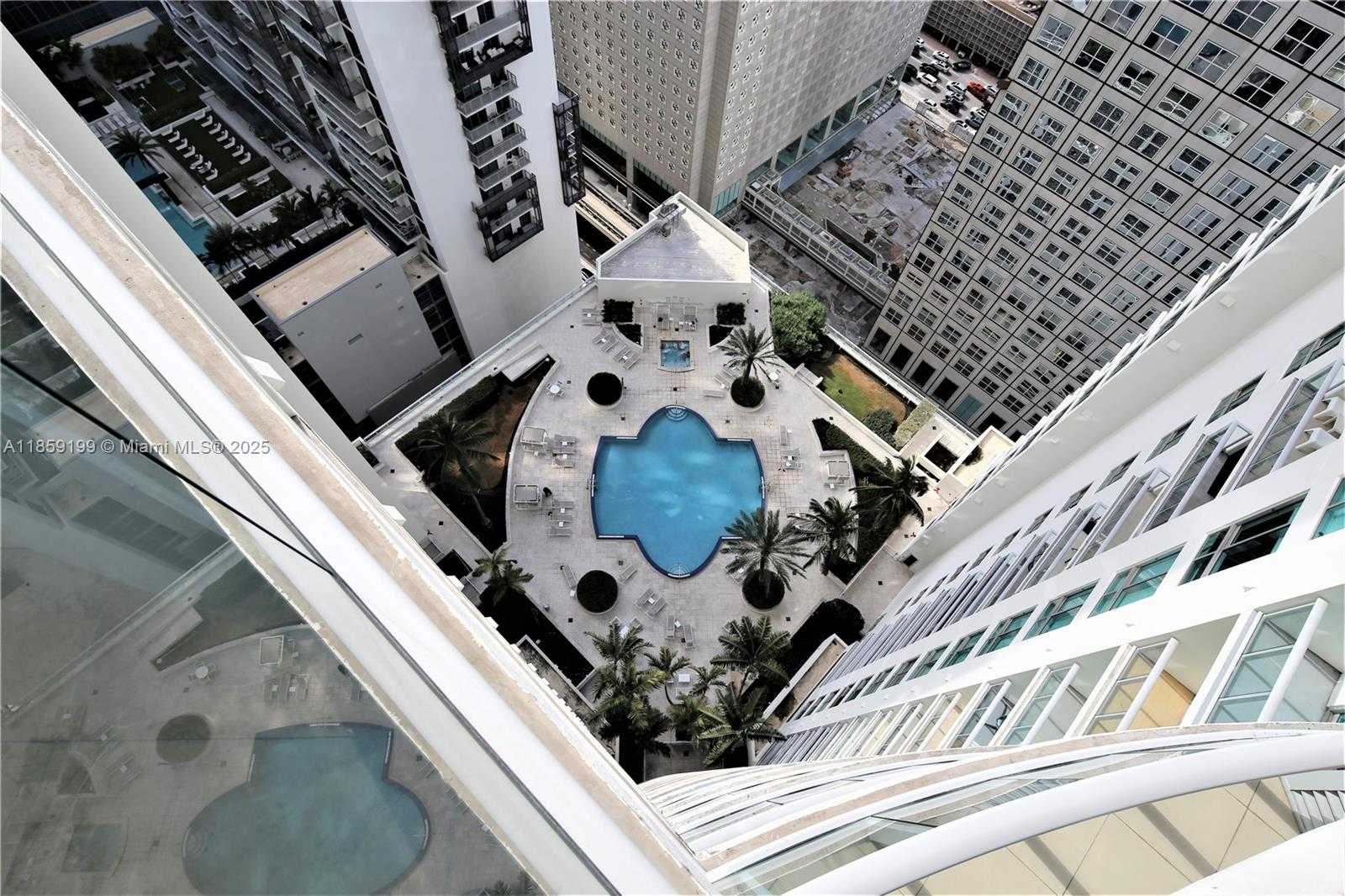 Small Image of 300 SOUTH BISCAYNE BLVD #T-3005, Miami Number 30