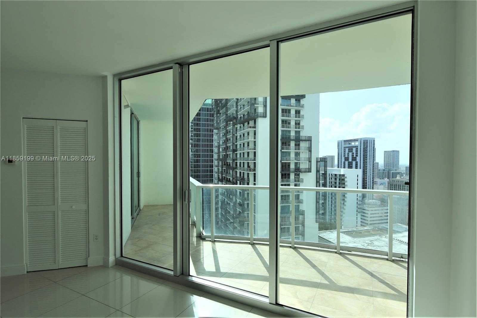 Small Image of 300 SOUTH BISCAYNE BLVD #T-3005, Miami Number 8