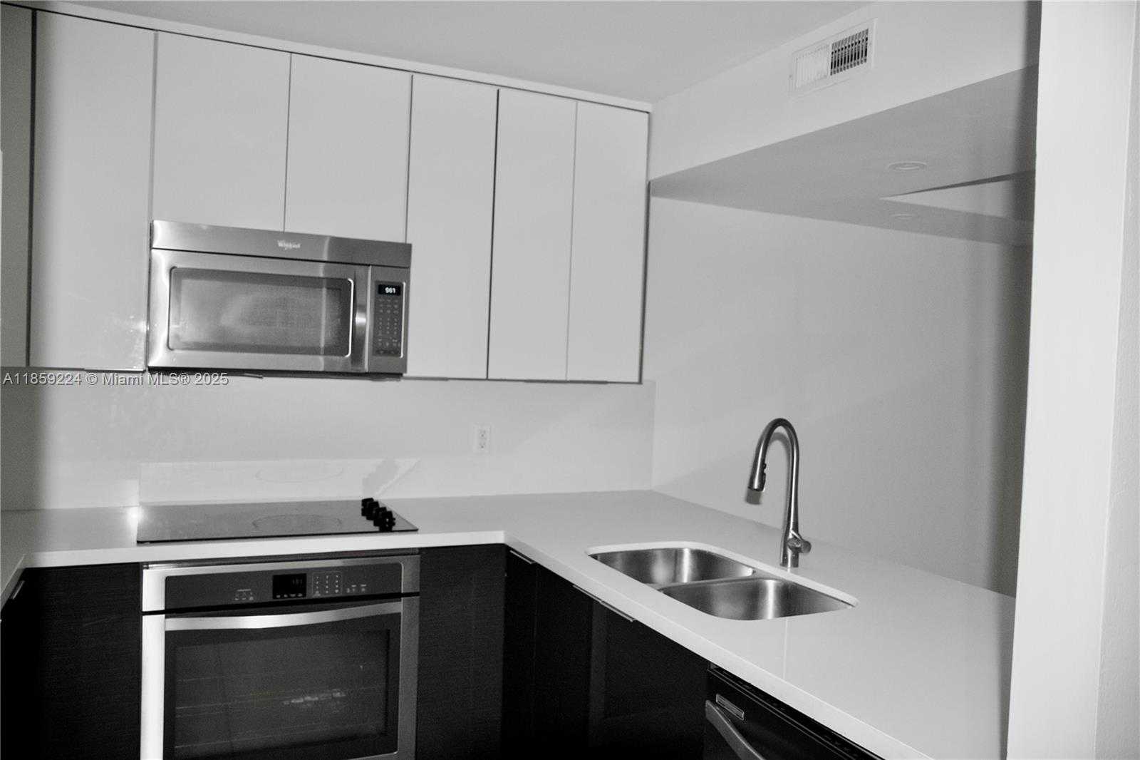 Small Image of 2901 SOUTH BAYSHORE DR #3D, Miami Number 12