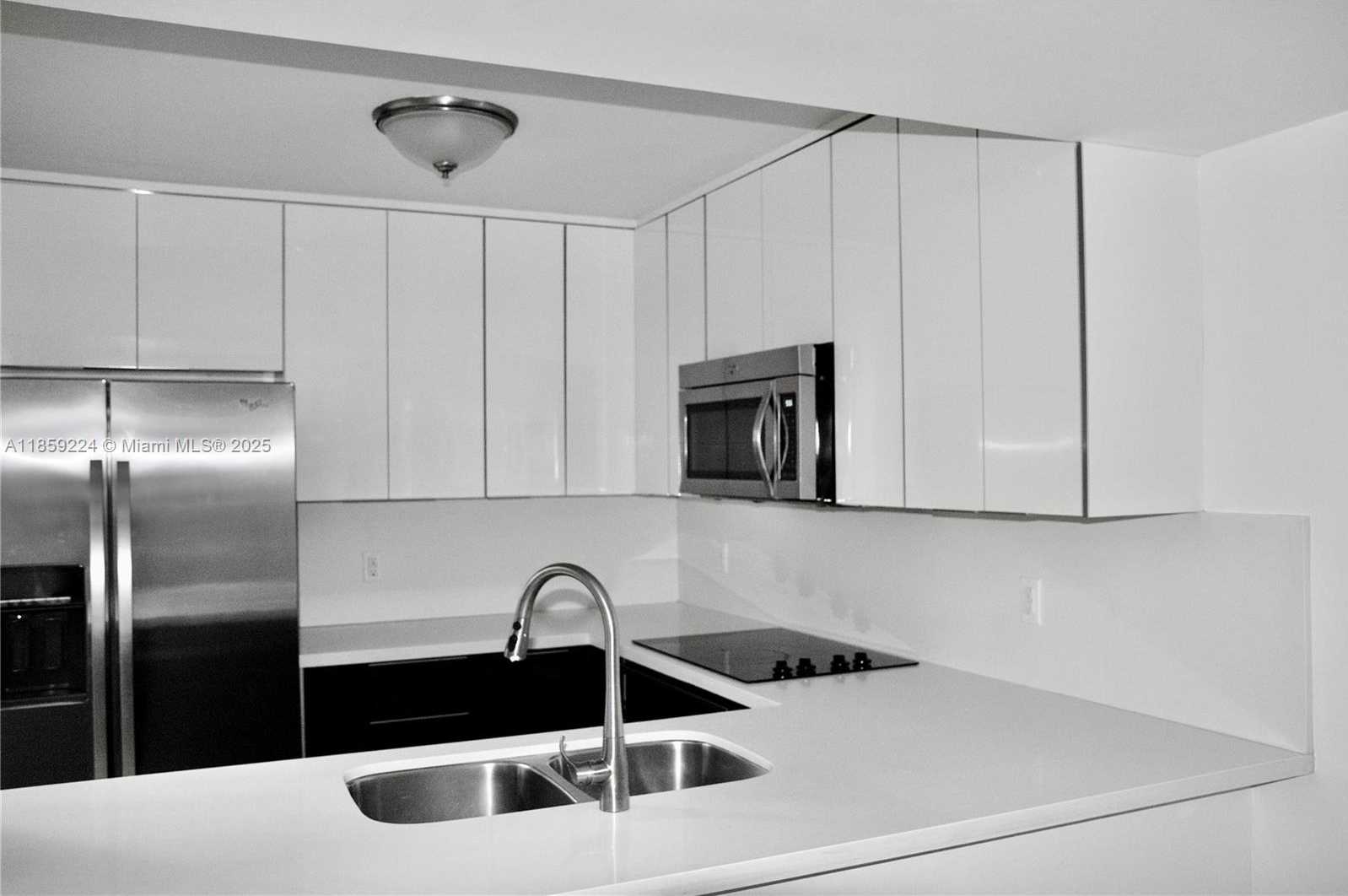 Small Image of 2901 SOUTH BAYSHORE DR #3D, Miami Number 13