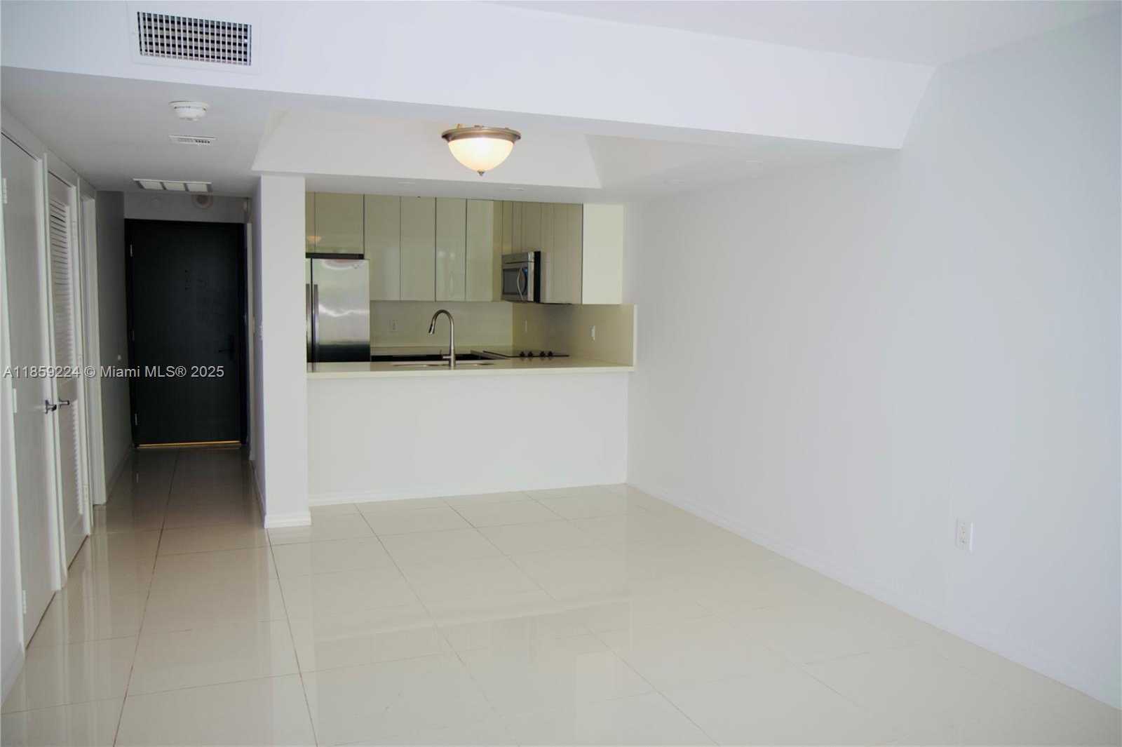 Small Image of 2901 SOUTH BAYSHORE DR #3D, Miami Number 7