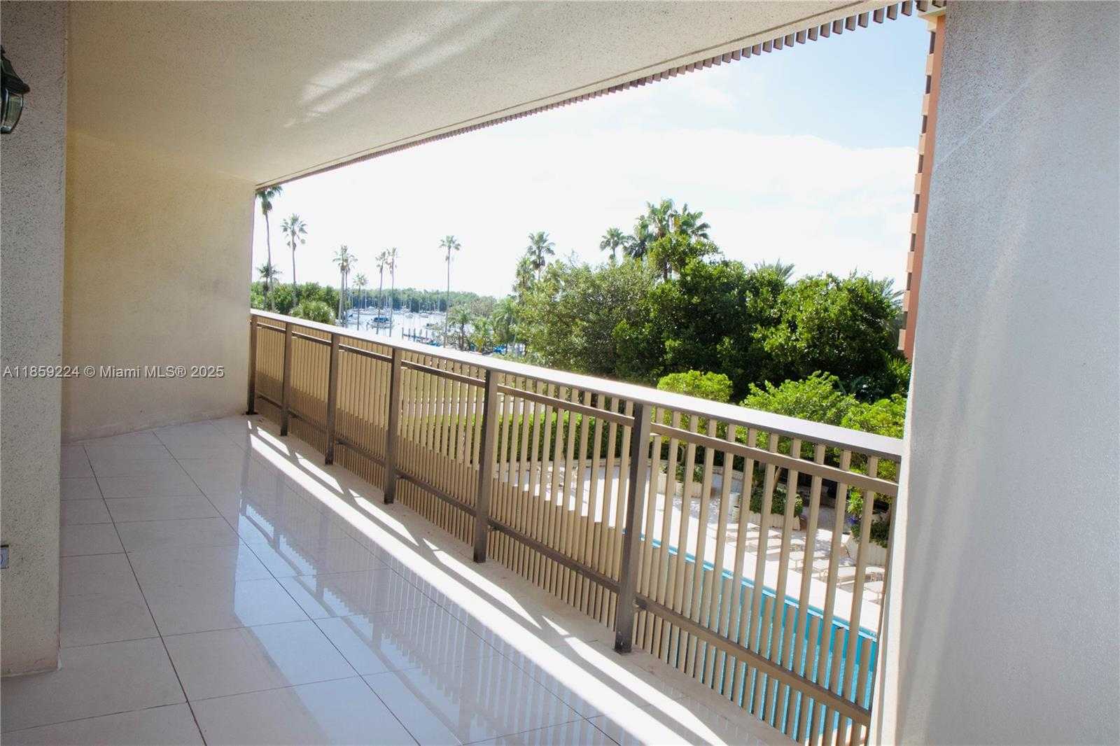 Small Image of 2901 SOUTH BAYSHORE DR #3D, Miami Number 8