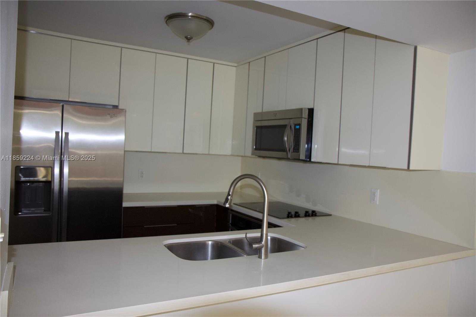 Small Image of 2901 SOUTH BAYSHORE DR #3D, Miami Number 9