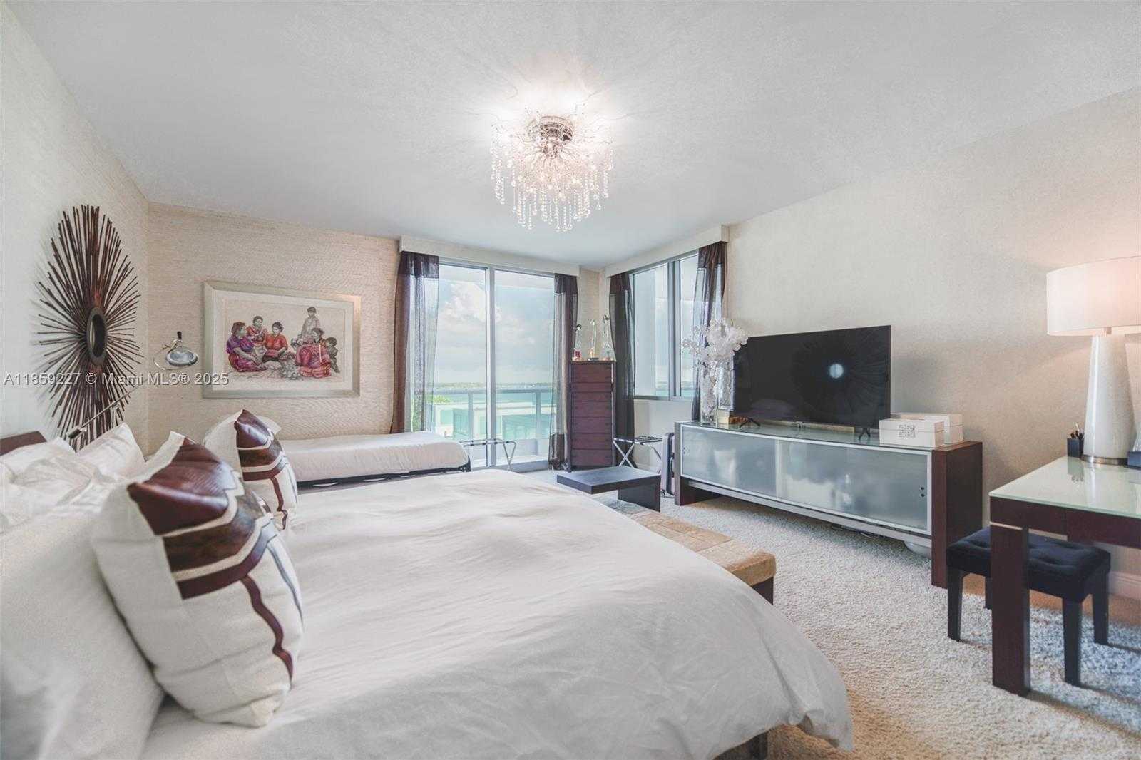 Small Image of 1331 BRICKELL BAY DR #811, Miami Number 14