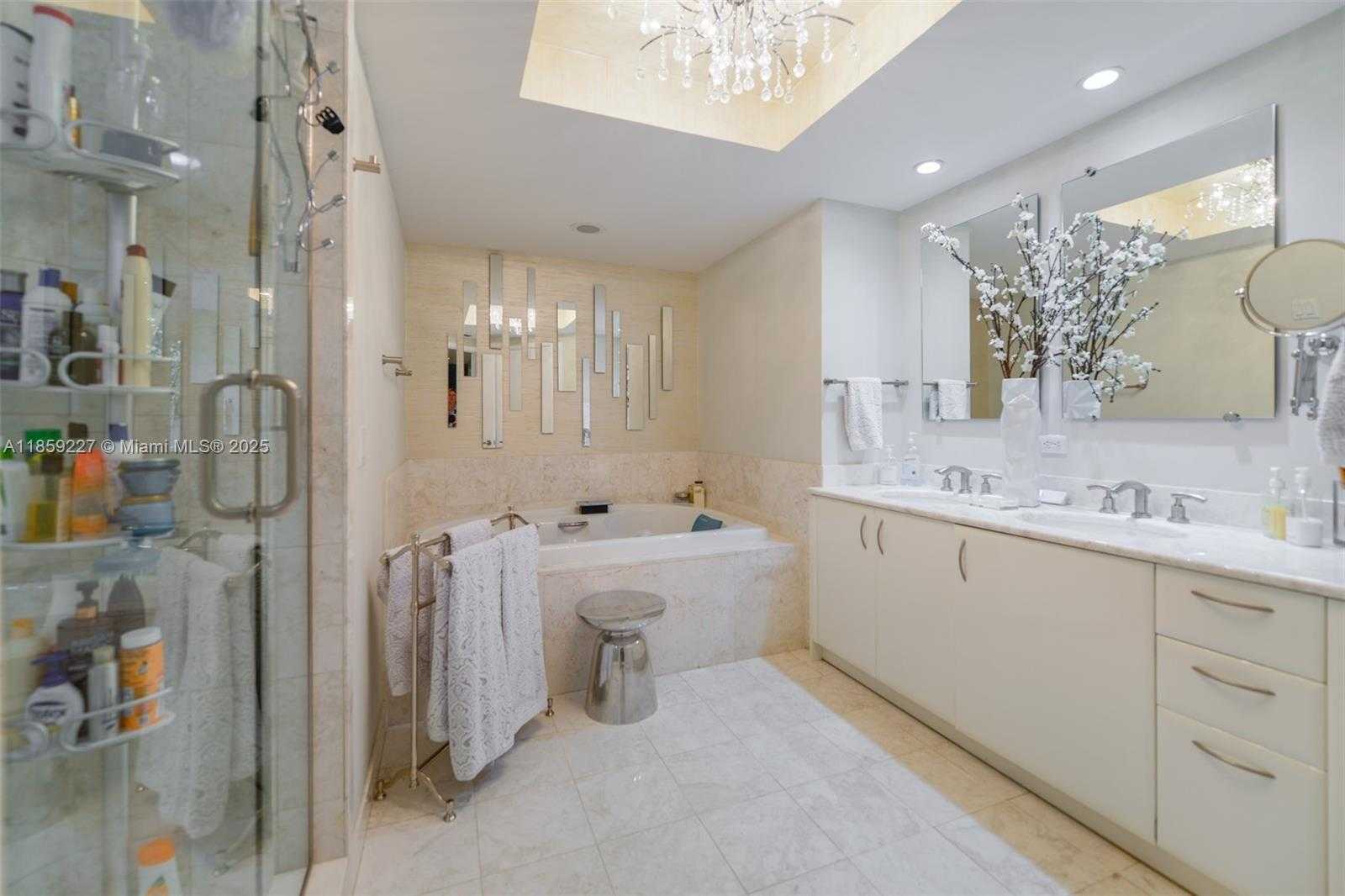 Small Image of 1331 BRICKELL BAY DR #811, Miami Number 15