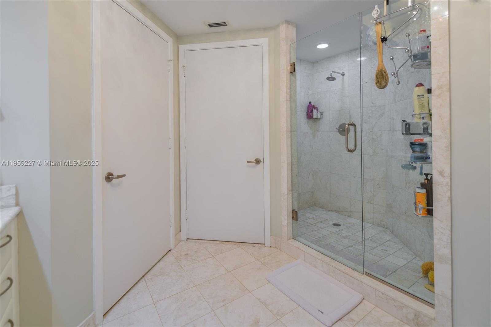 Small Image of 1331 BRICKELL BAY DR #811, Miami Number 16