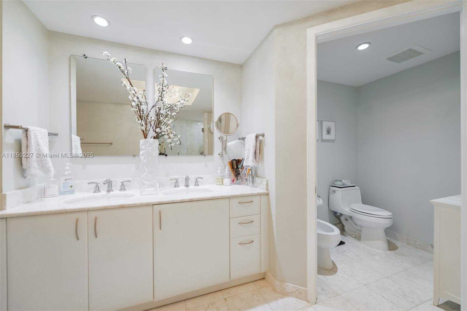 Small Image of 1331 BRICKELL BAY DR #811, Miami Number 17