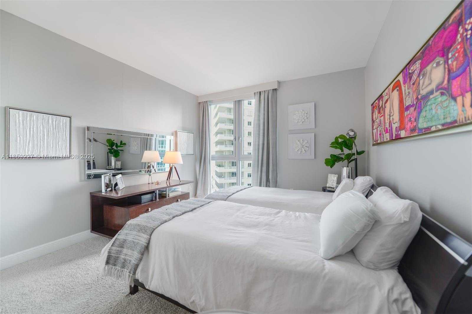 Small Image of 1331 BRICKELL BAY DR #811, Miami Number 18