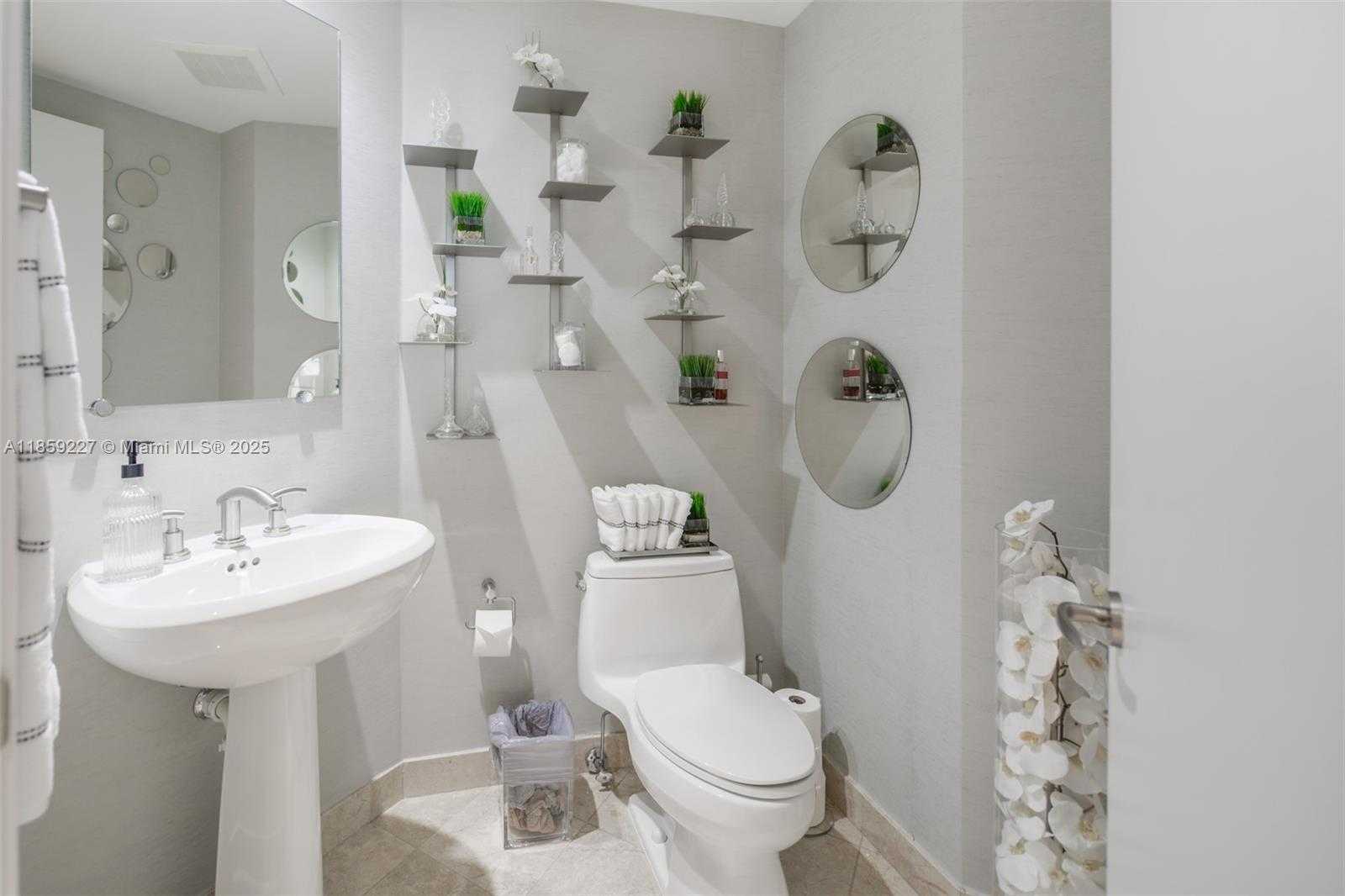 Small Image of 1331 BRICKELL BAY DR #811, Miami Number 21