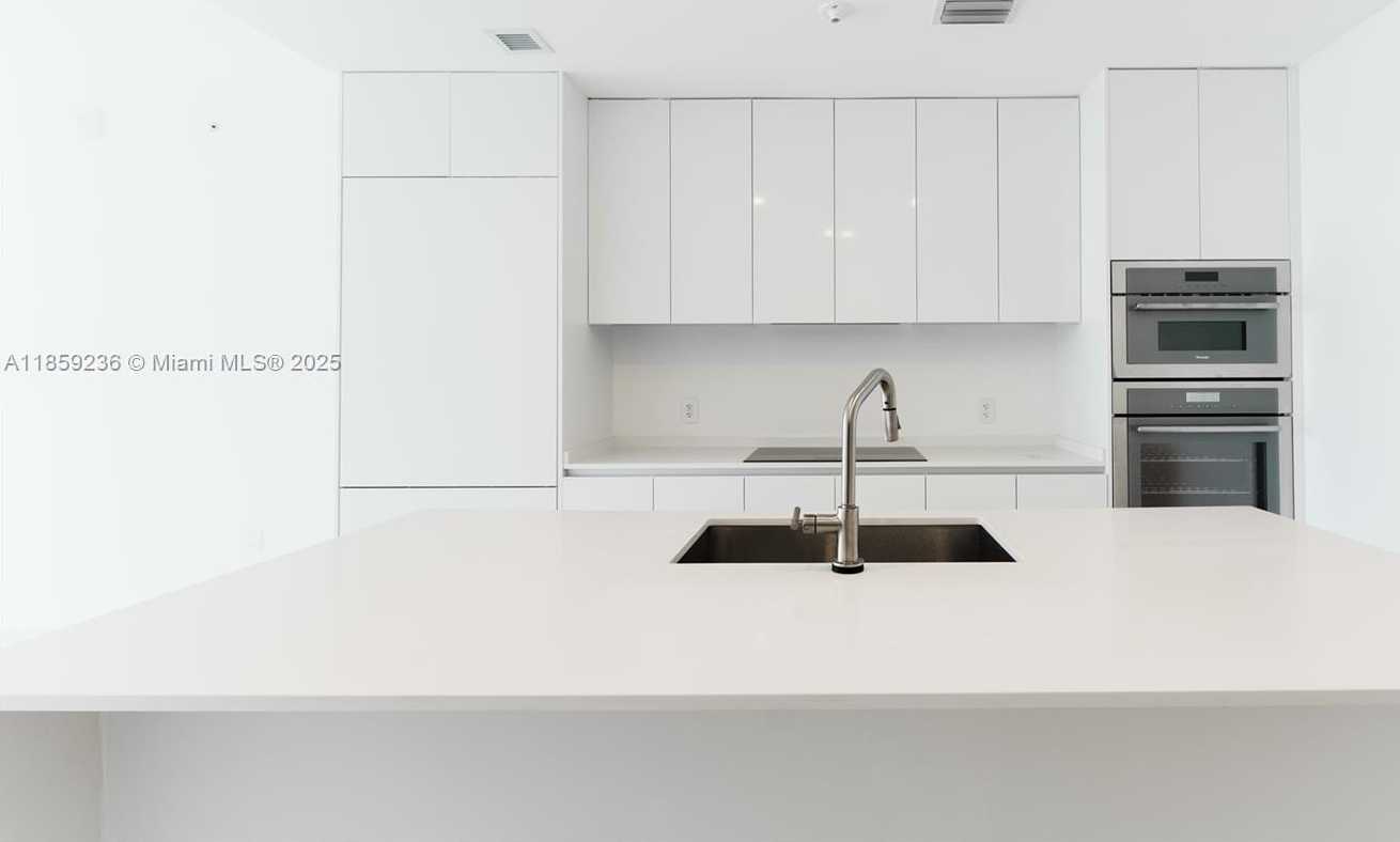 Small Image of 700 NORTH EAST 24TH ST #3605, Miami Number 19