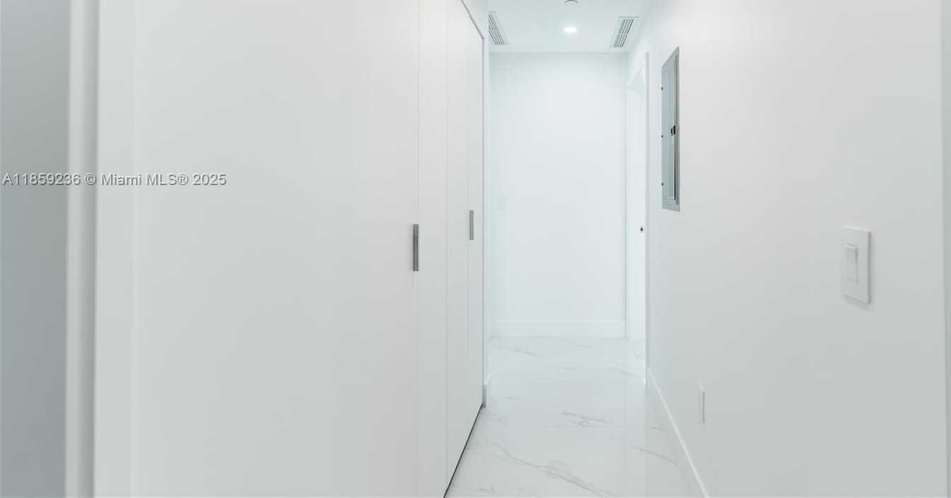 Small Image of 700 NORTH EAST 24TH ST #3605, Miami Number 20