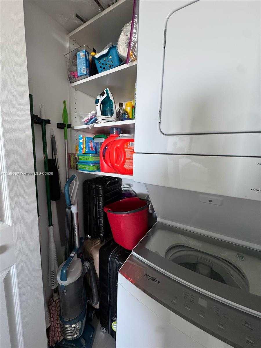 Small Image of 3000 CORAL WAY #713, Miami Number 22