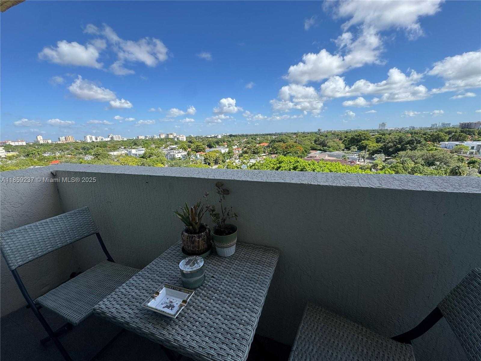 Small Image of 3000 CORAL WAY #713, Miami Number 23