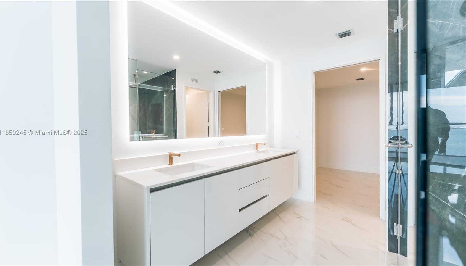Small Image of 700 NORTH EAST 24TH ST #3401, Miami Number 65