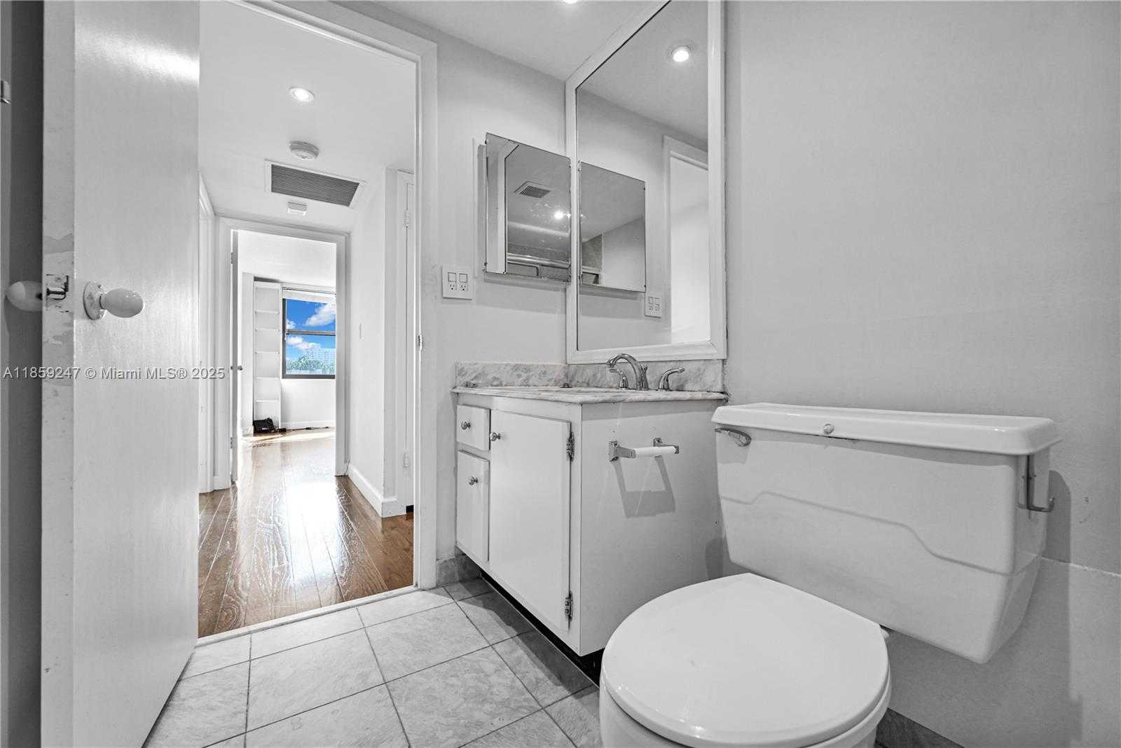 Small Image of 10101 EAST BAY HARBOR DR #204, Bay Harbor Islands Number 17