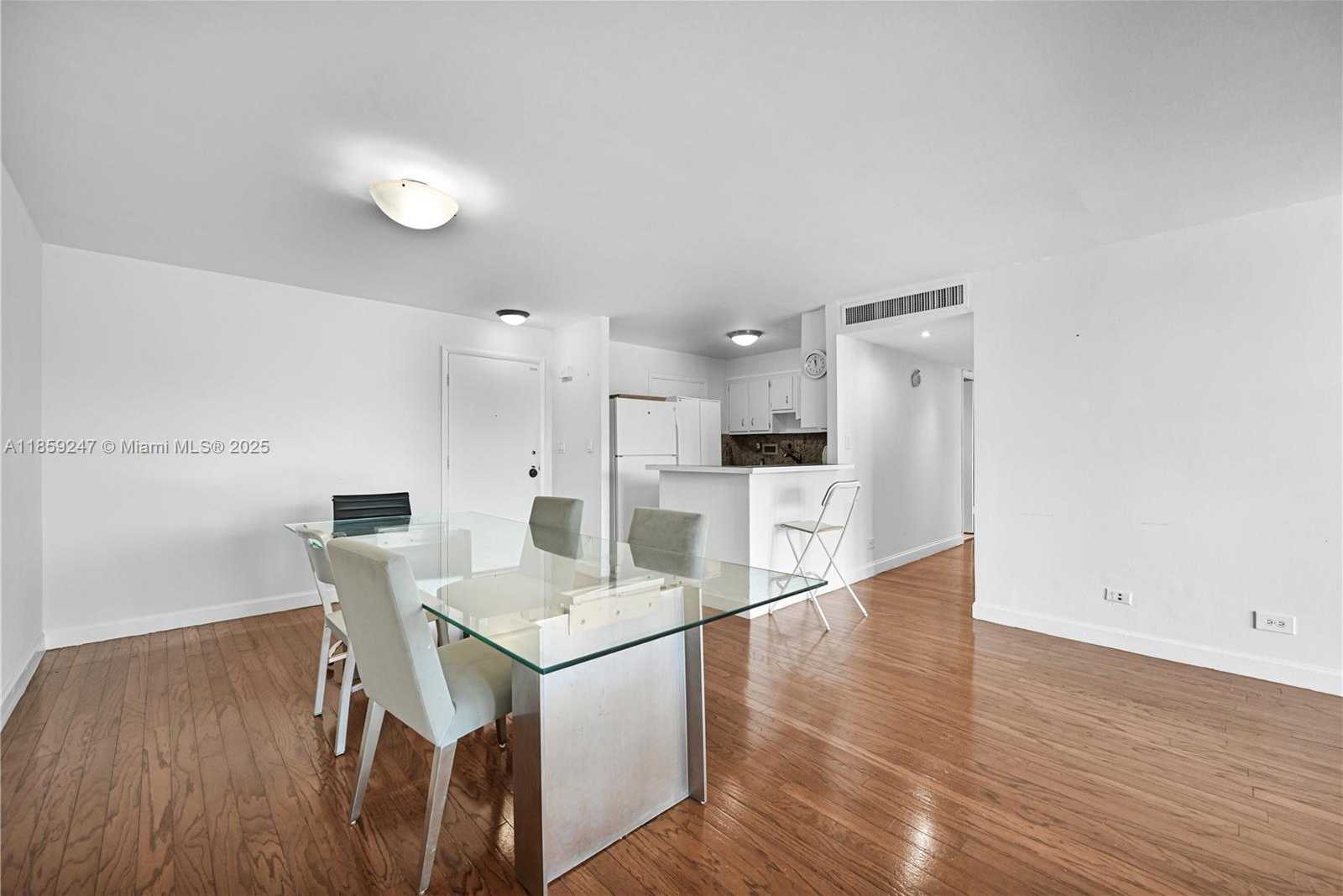 Small Image of 10101 EAST BAY HARBOR DR #204, Bay Harbor Islands Number 18