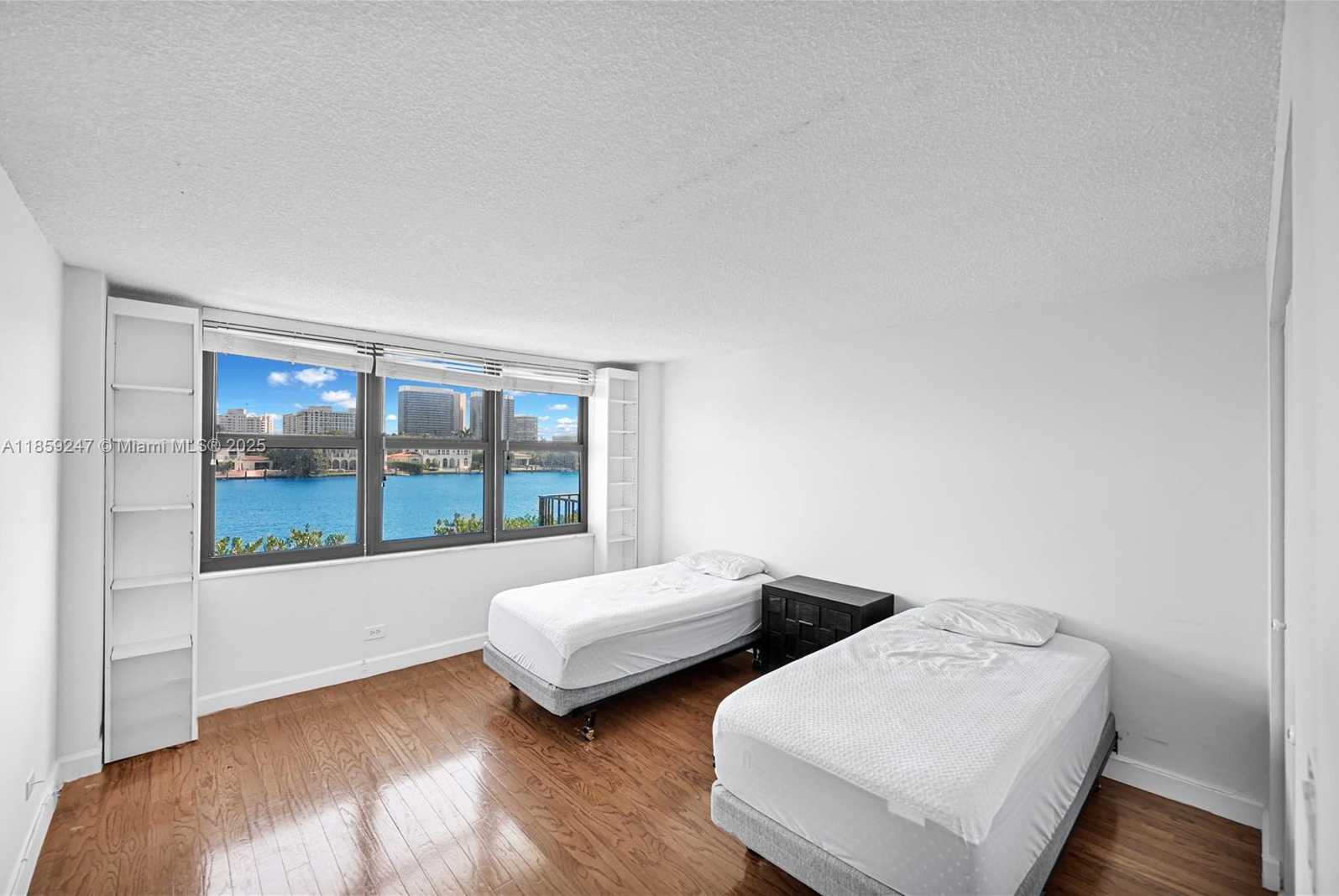 Small Image of 10101 EAST BAY HARBOR DR #204, Bay Harbor Islands Number 25