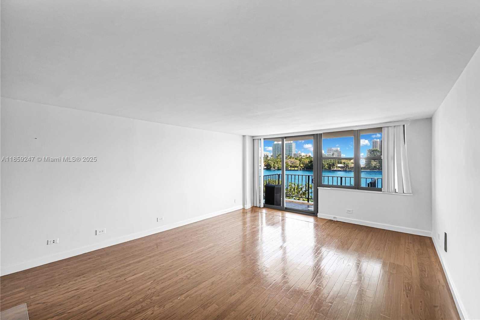 Small Image of 10101 EAST BAY HARBOR DR #204, Bay Harbor Islands Number 28