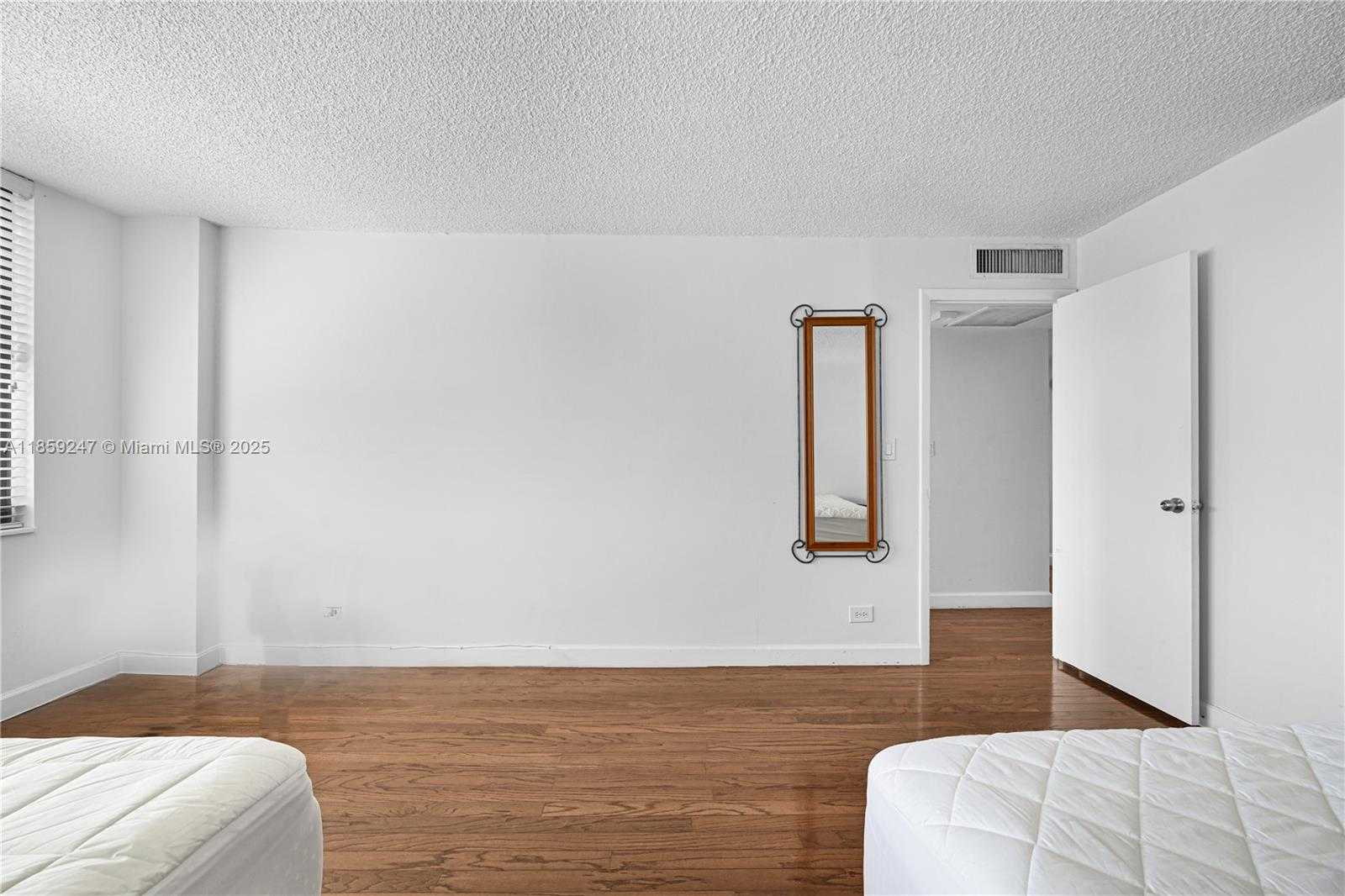 Small Image of 10101 EAST BAY HARBOR DR #204, Bay Harbor Islands Number 30