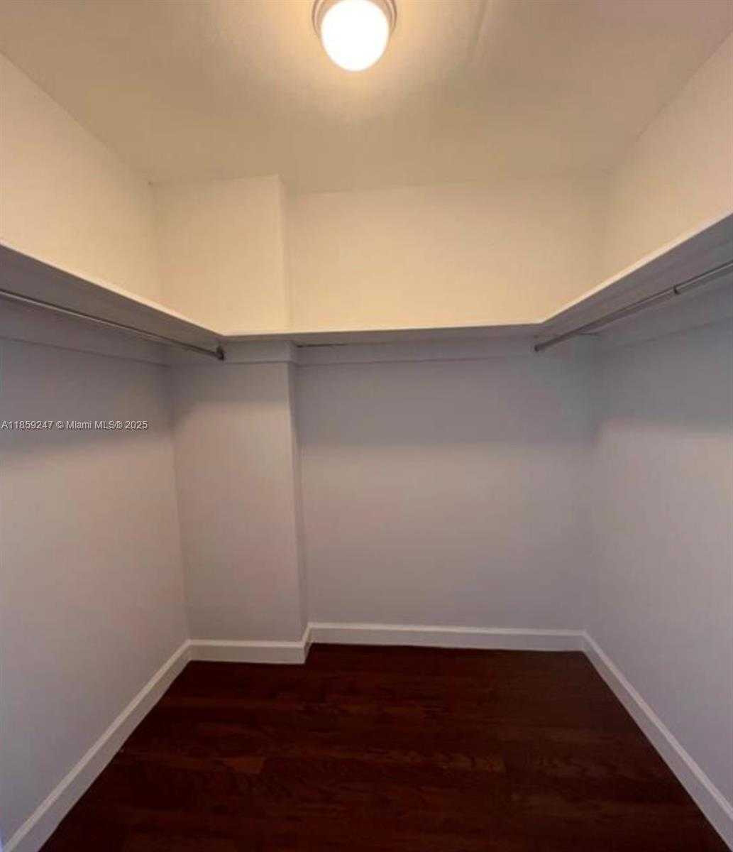 Small Image of 10101 EAST BAY HARBOR DR #204, Bay Harbor Islands Number 4