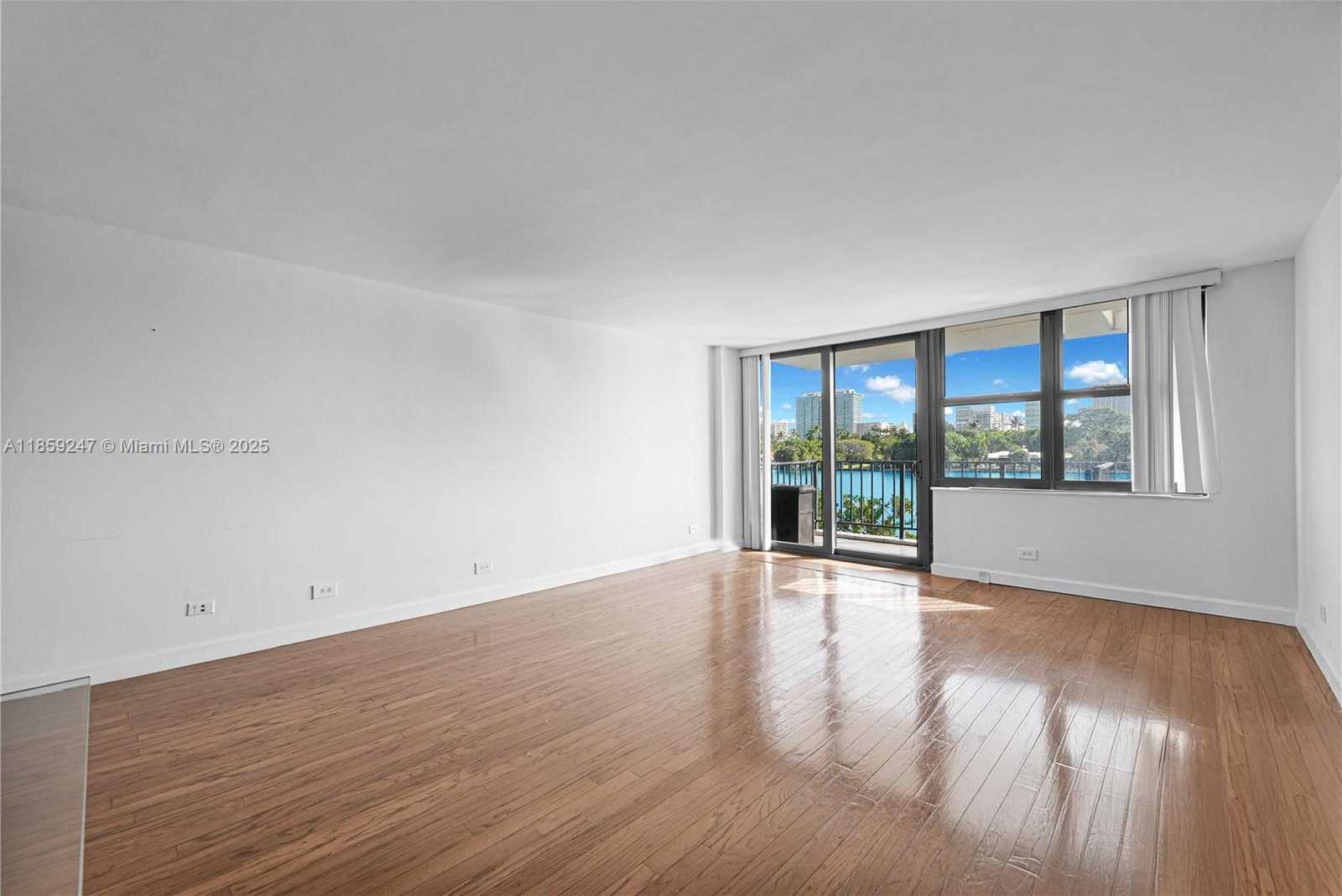 Small Image of 10101 EAST BAY HARBOR DR #204, Bay Harbor Islands Number 46