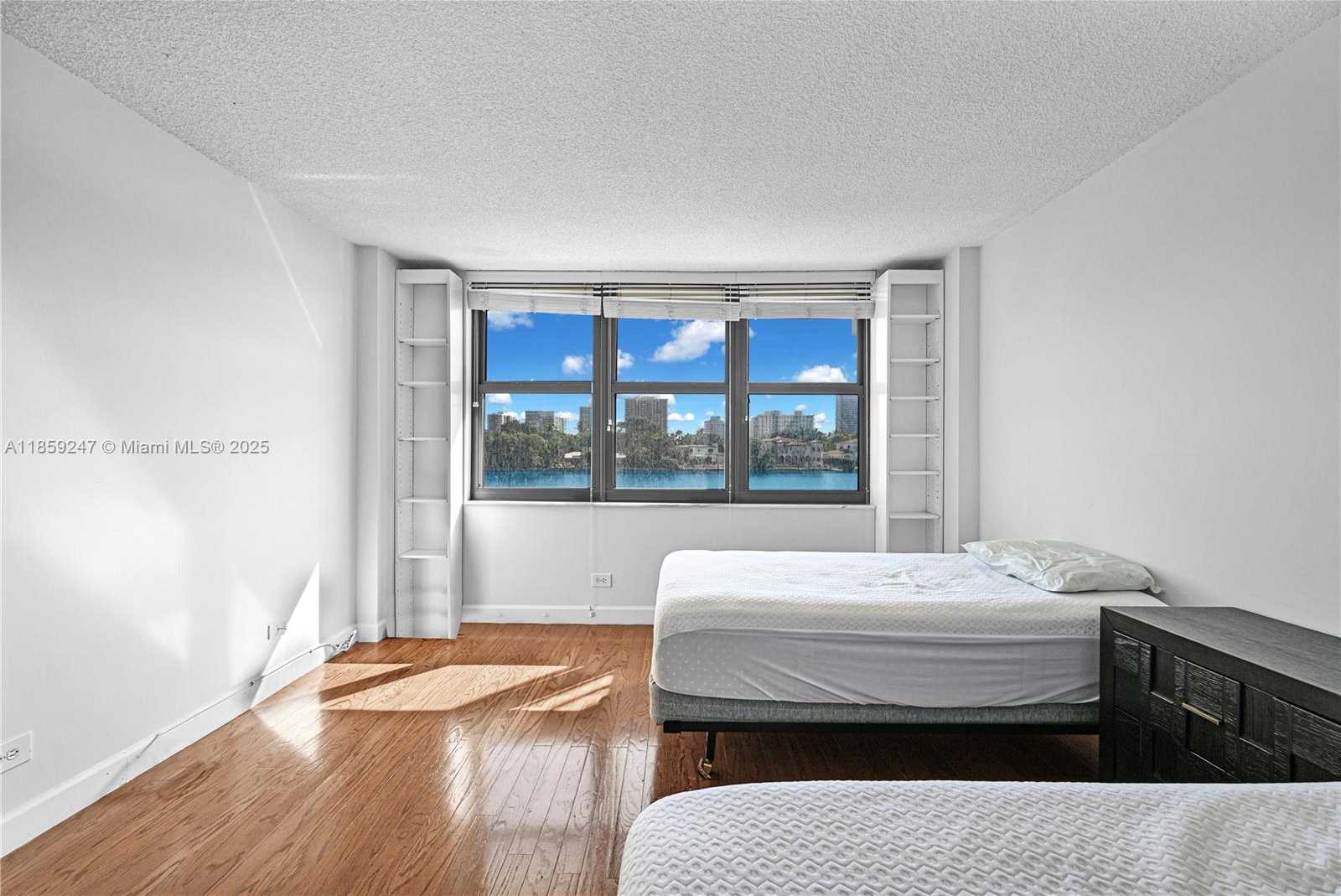 Small Image of 10101 EAST BAY HARBOR DR #204, Bay Harbor Islands Number 47