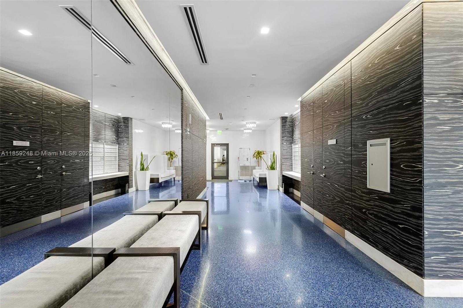 Small Image of 4301 COLLINS AVE #907, Miami Beach Number 29