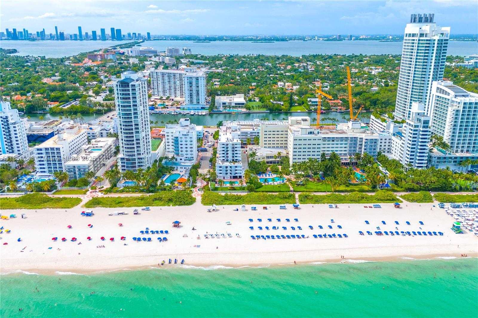 Small Image of 4301 COLLINS AVE #907, Miami Beach Number 35