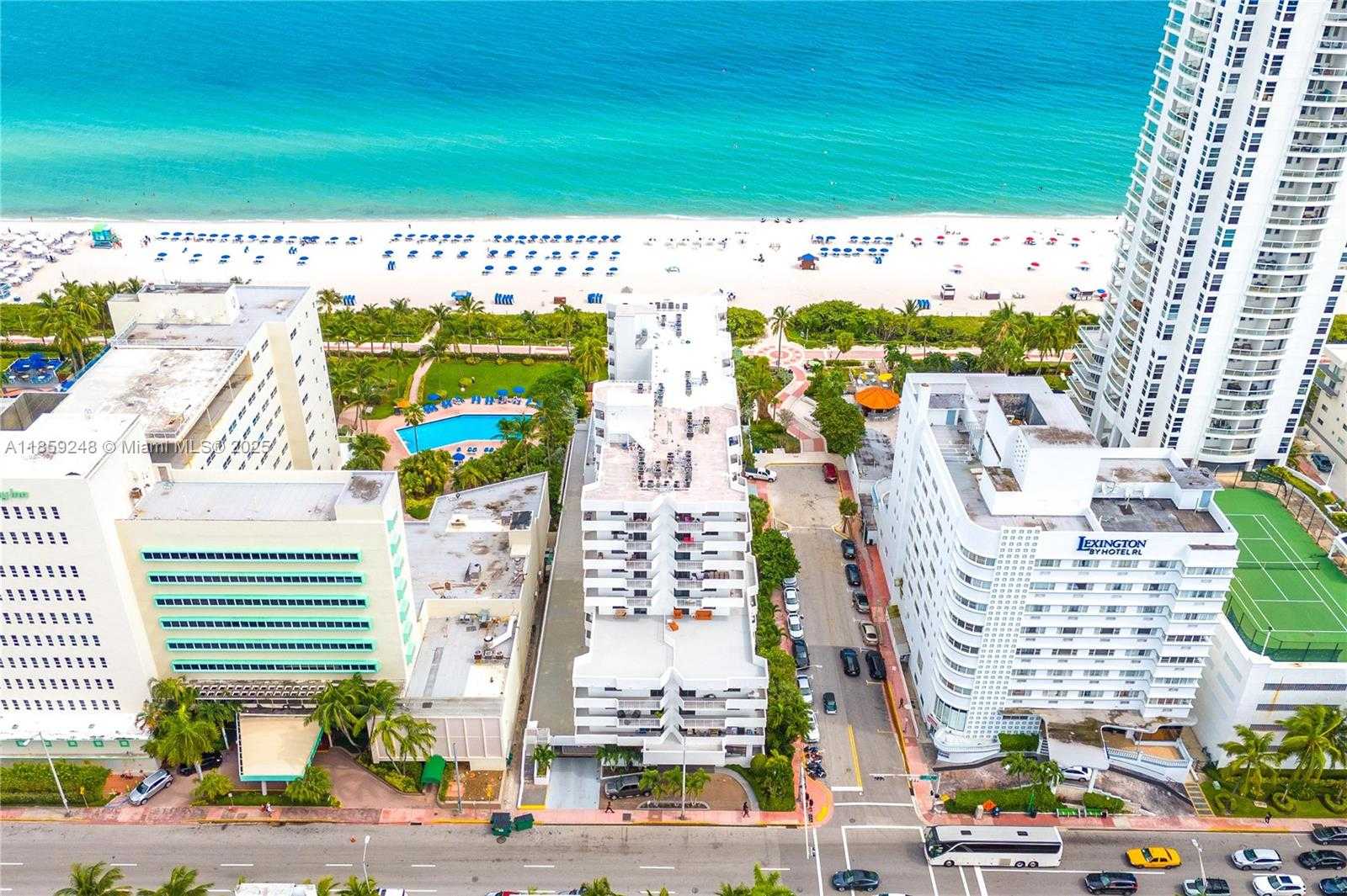 Small Image of 4301 COLLINS AVE #907, Miami Beach Number 39