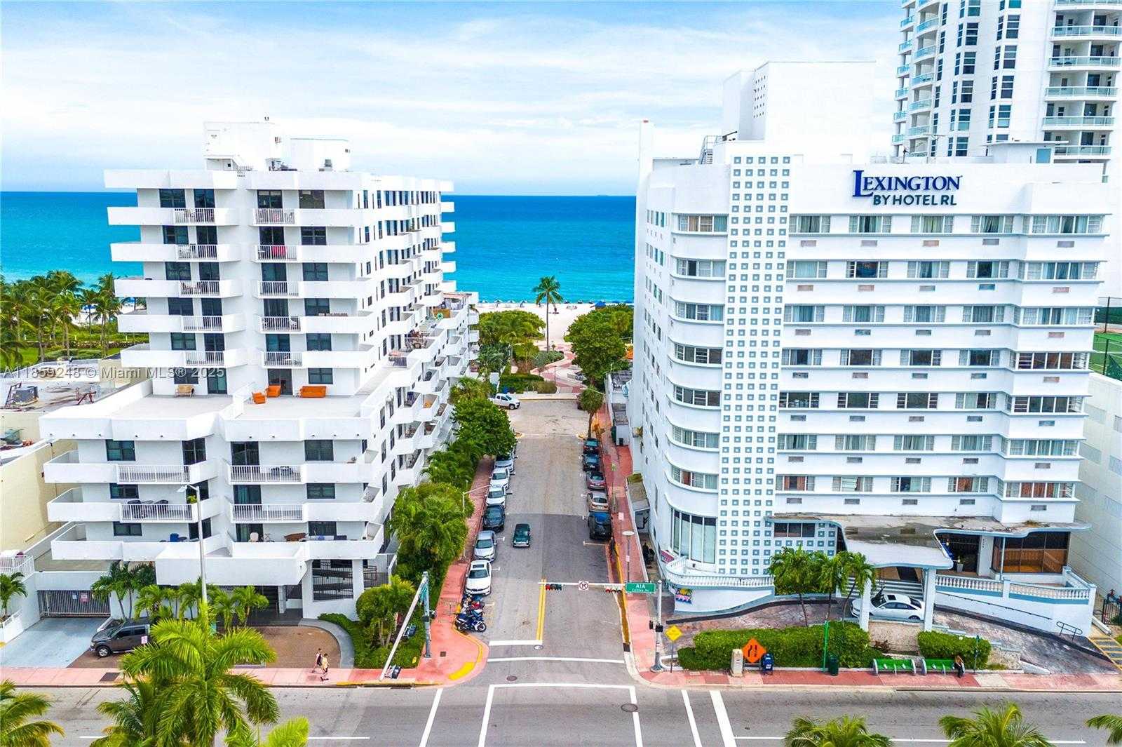 Small Image of 4301 COLLINS AVE #907, Miami Beach Number 42