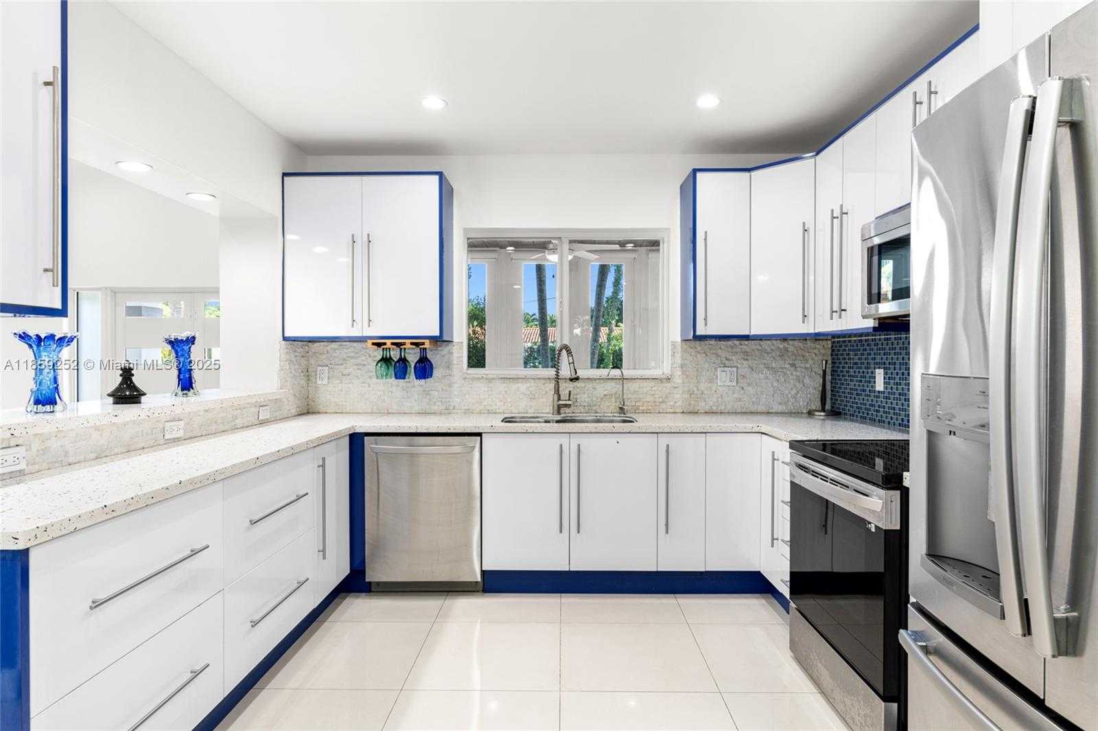 Small Image of 5725 SOUTH WEST 56TH ST, Miami Number 11