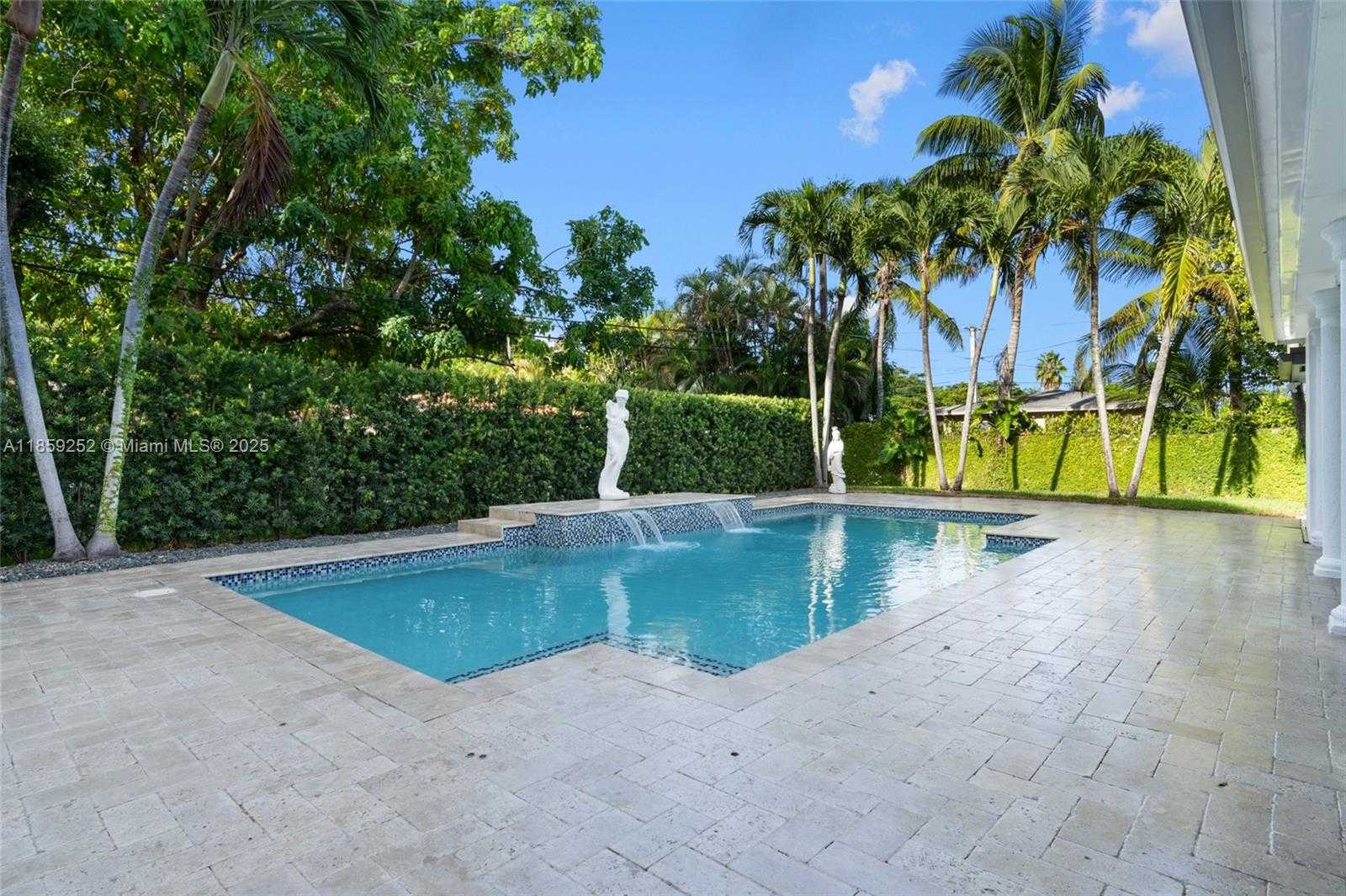 Small Image of 5725 SOUTH WEST 56TH ST, Miami Number 31
