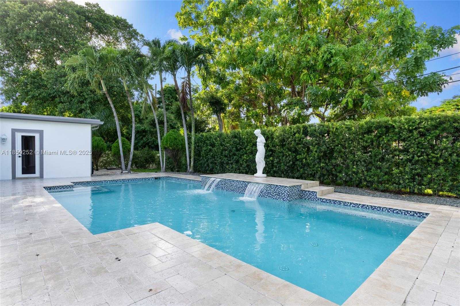 Small Image of 5725 SOUTH WEST 56TH ST, Miami Number 35