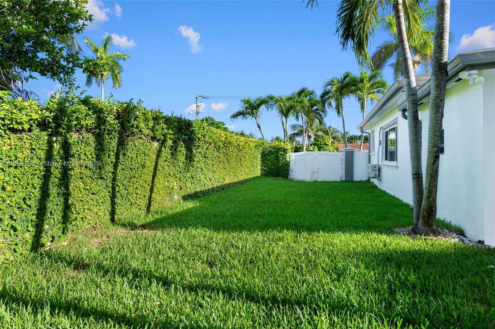Small Image of 5725 SOUTH WEST 56TH ST, Miami Number 40