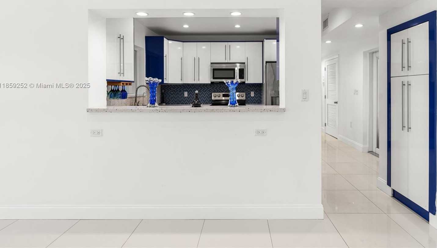 Small Image of 5725 SOUTH WEST 56TH ST, Miami Number 9