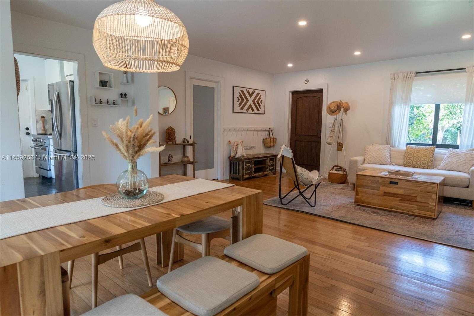 Small Image of 10828 NORTH WEST 2ND AVE, Miami Shores Number 30