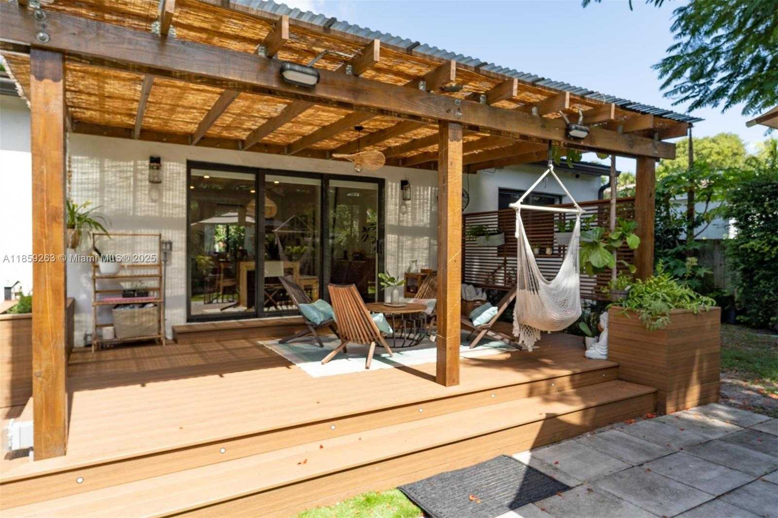 Small Image of 10828 NORTH WEST 2ND AVE, Miami Shores Number 36