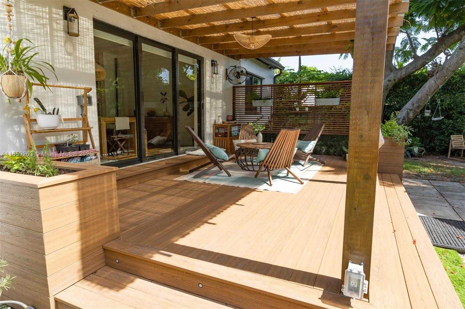 Small Image of 10828 NORTH WEST 2ND AVE, Miami Shores Number 37