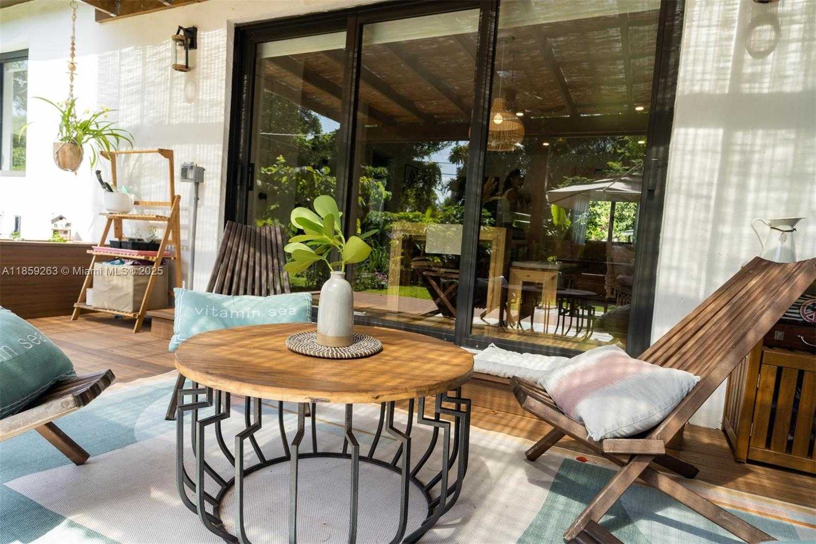 Small Image of 10828 NORTH WEST 2ND AVE, Miami Shores Number 39