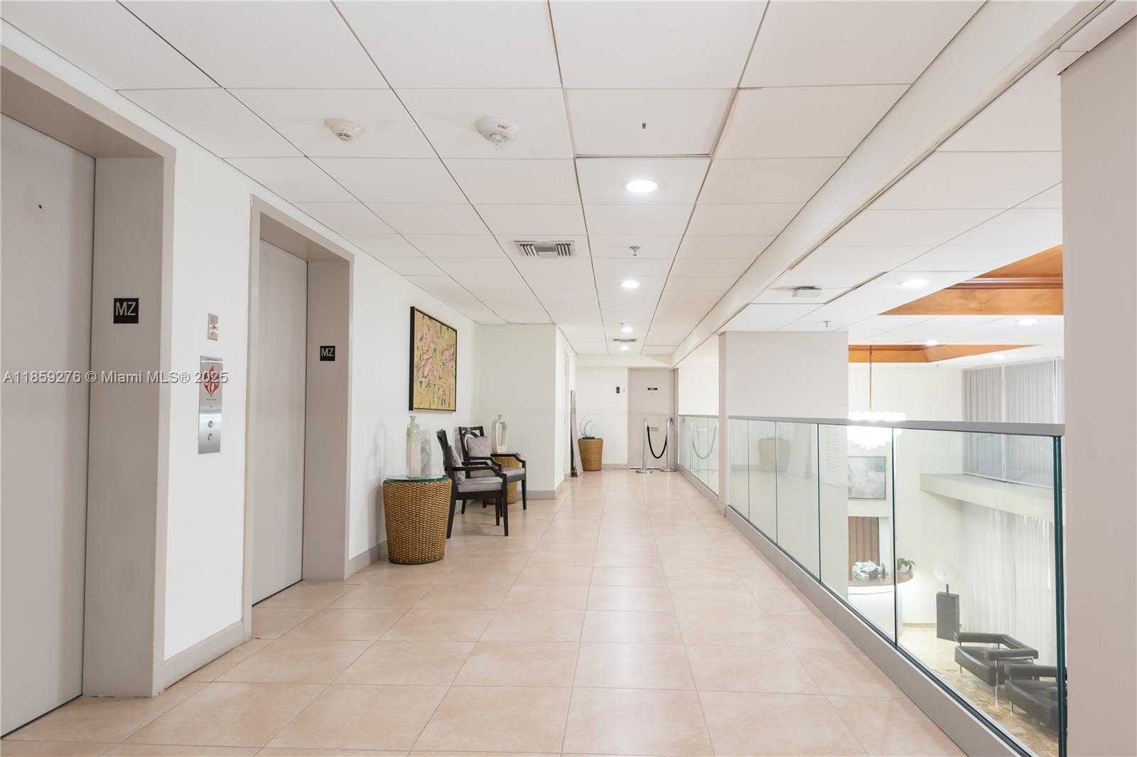 Small Image of 6061 COLLINS AVE #4B, Miami Beach Number 10