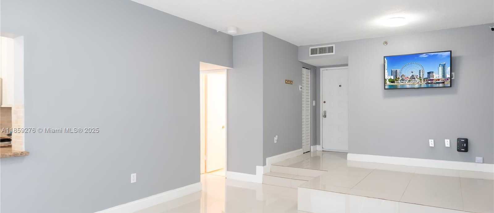 Small Image of 6061 COLLINS AVE #4B, Miami Beach Number 14