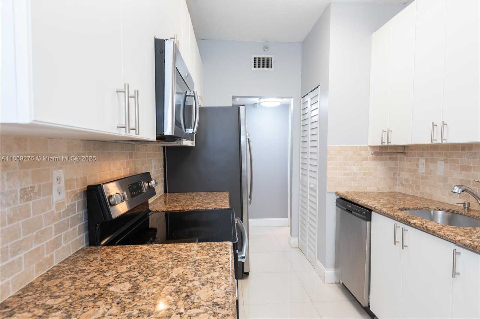 Small Image of 6061 COLLINS AVE #4B, Miami Beach Number 22